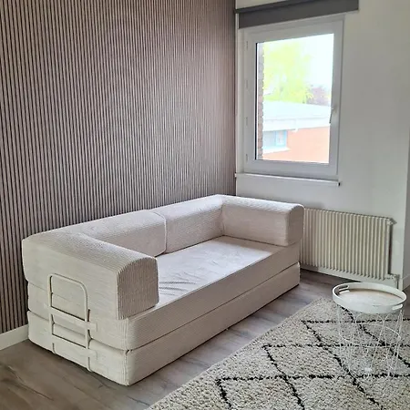 F2 Meuble Διαμέρισμα *